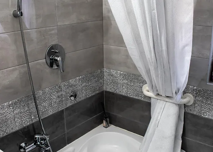 A Due Passi Dal Castello - Moderno E Ristrutturato * 페라라