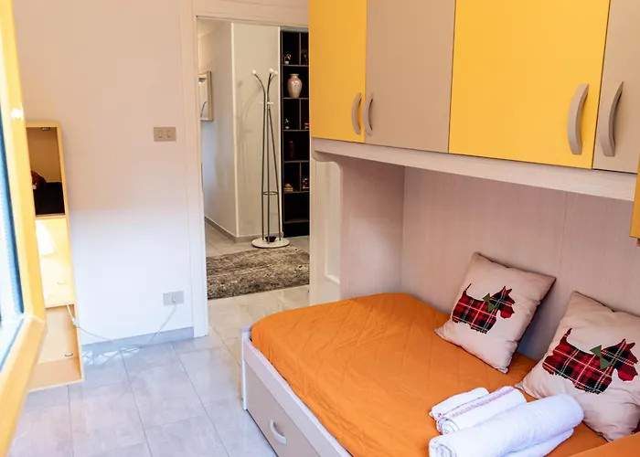 A Due Passi Dal Castello - Moderno E Ristrutturato Apartament