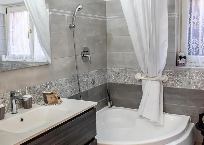 A Due Passi Dal Castello - Moderno E Ristrutturato 페라라